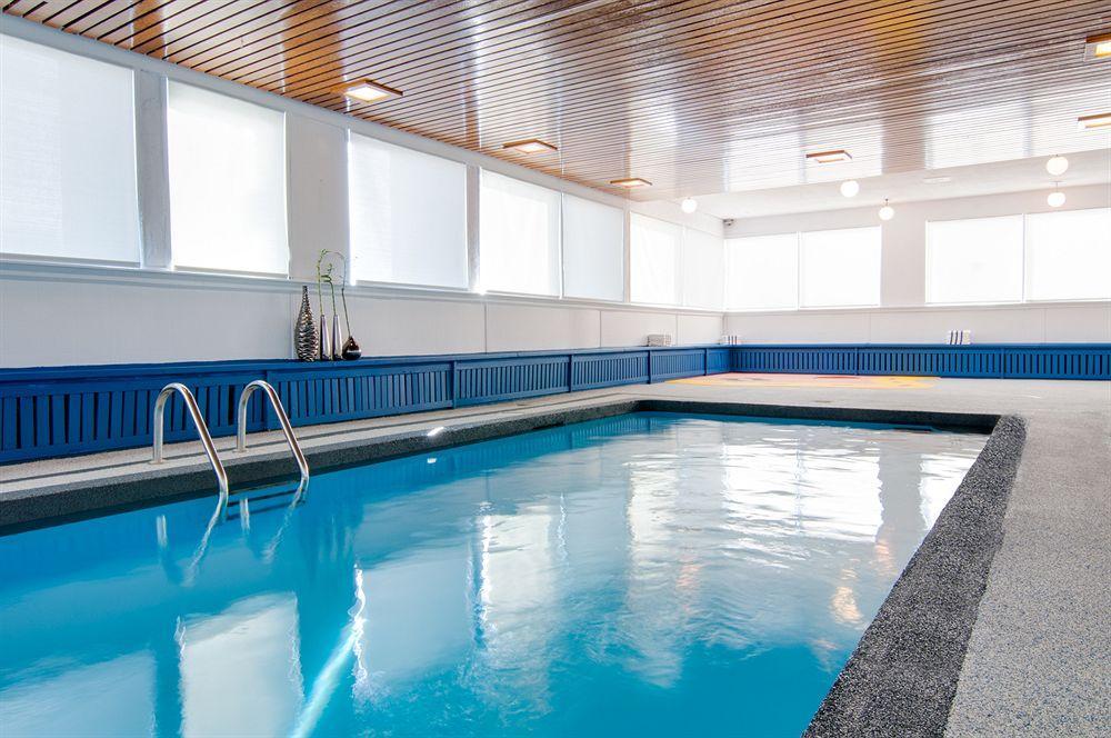 Hotel La Tour Belvédѐre Montreal